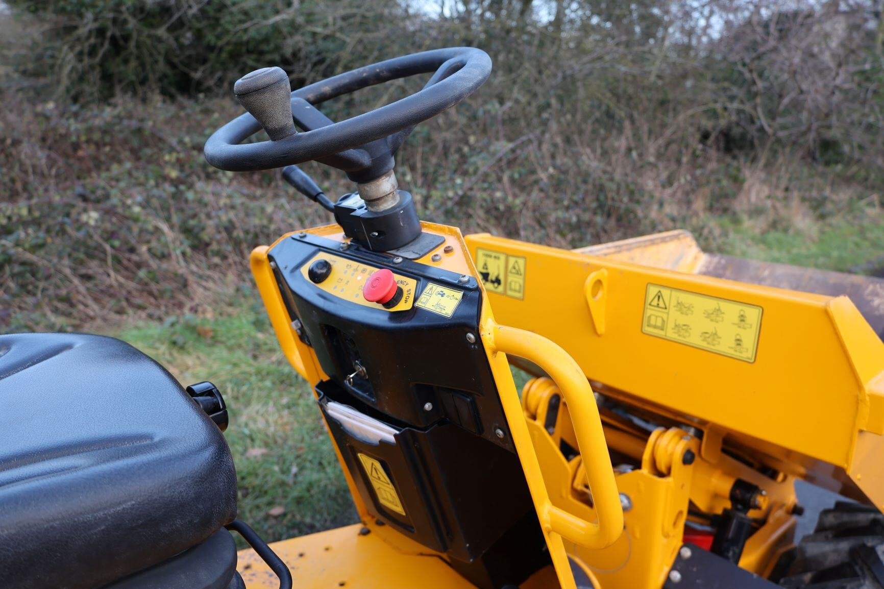 Thwaites 1 ton hi tip dumper steering