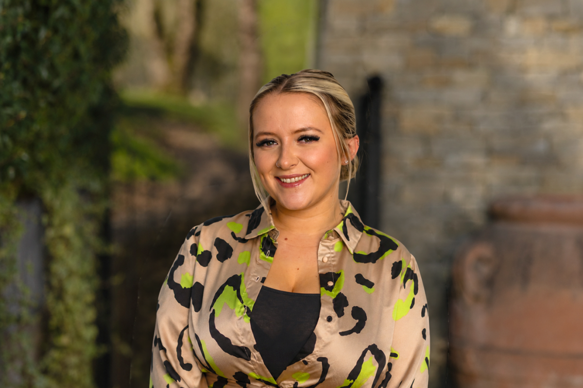 Daniella Chadwick headshot 2