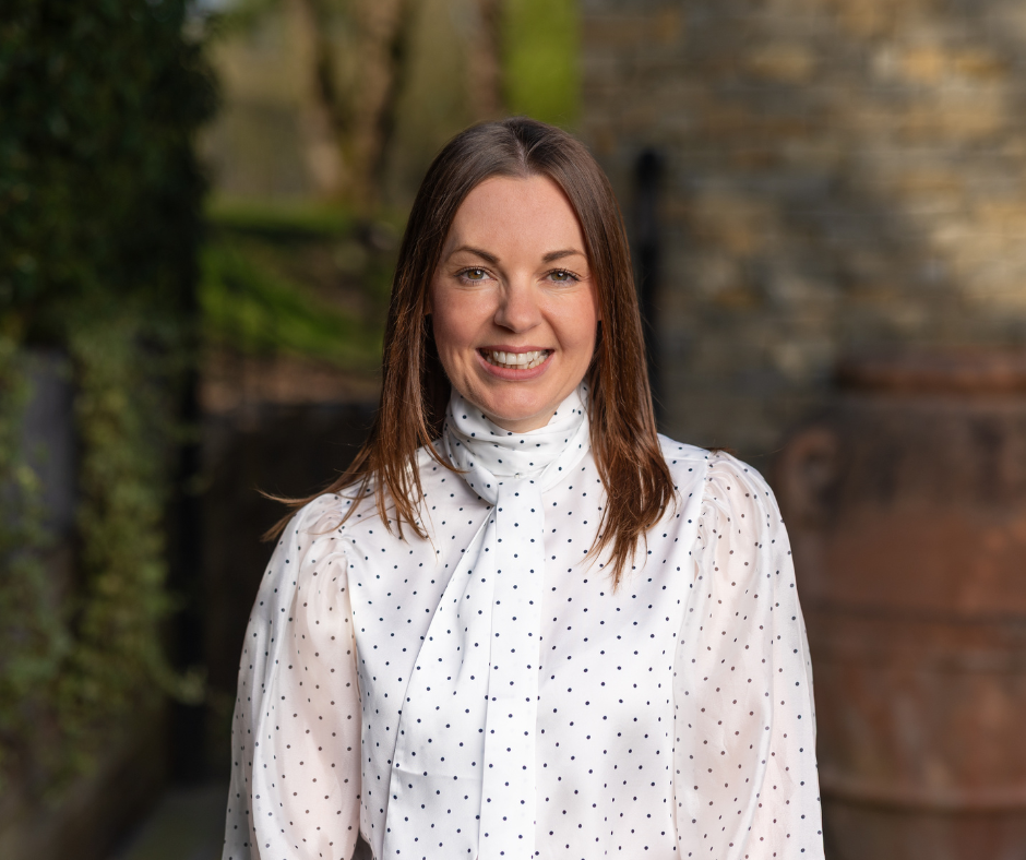 Jenny Mayes Headshot